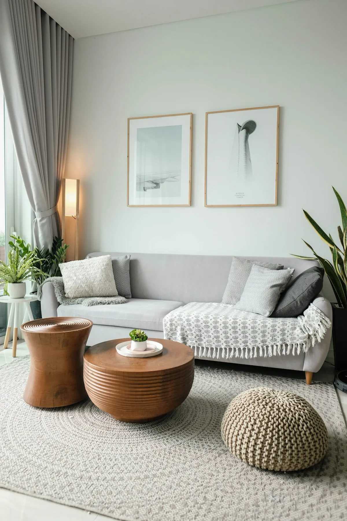 Gri koltuklu sade salon